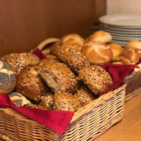 Fraenkischer Hof 3*