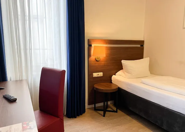 Hotel Fraenkischer Hof 3*