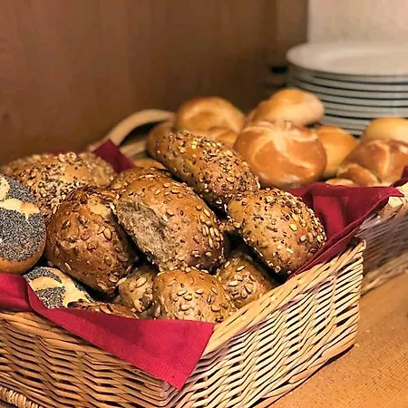 Fraenkischer Hof 3* Китцинген
