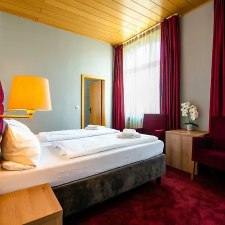 Fraenkischer Hof 3*
